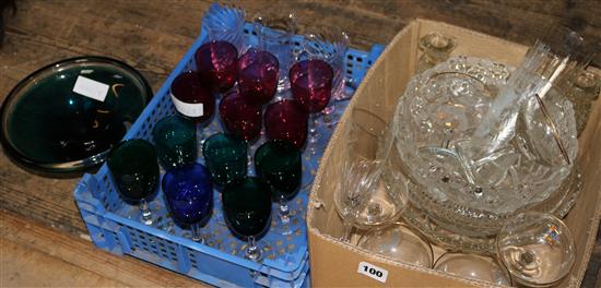 Quantity of glassware